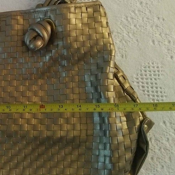 NEW Gold Woven Faux-Leather Handbag/Tote, Leopard Print Interior - Picture 6 of 6